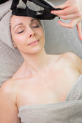 Bild in Galerie-Betrachter laden, STONE THERAPY EYE MASK - Obsidian Steinmaske

